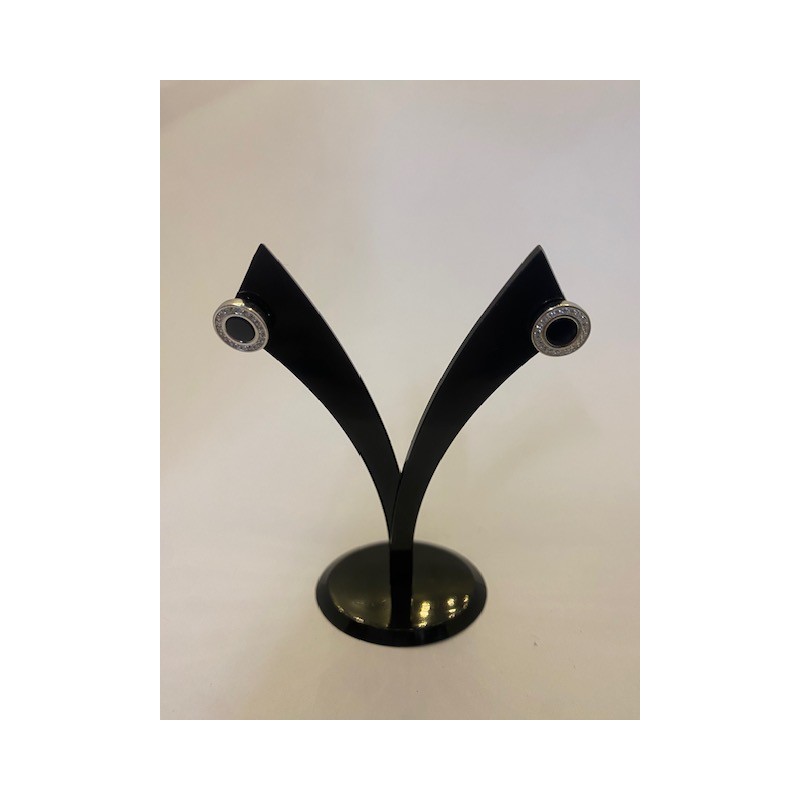 Pendientes de plata de ley de 925 m/m con piedra negra.