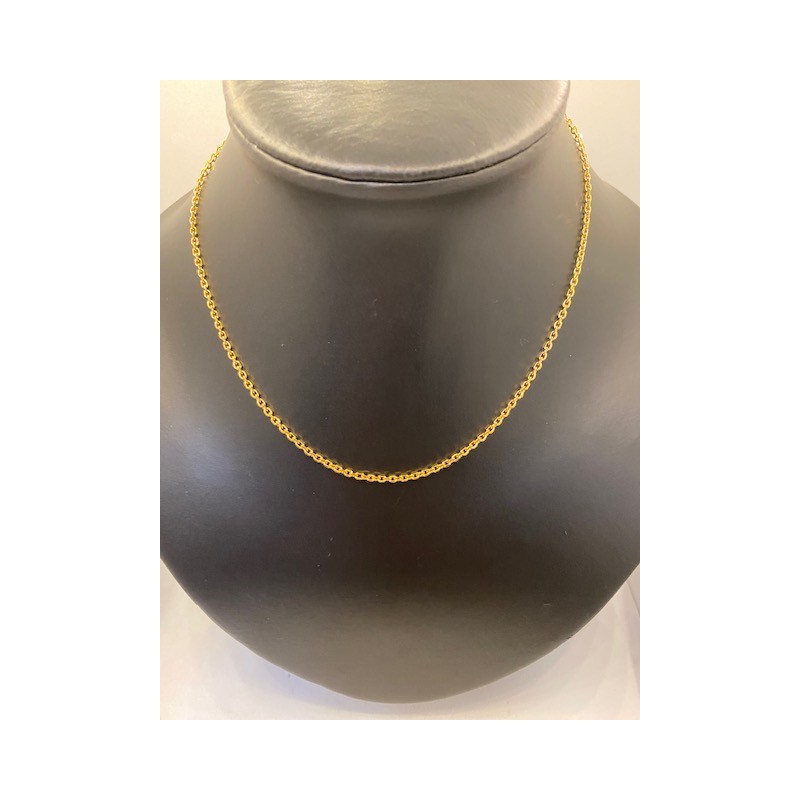 Cadena de plata de ley, chapada en oro, de 40 cms de largo.