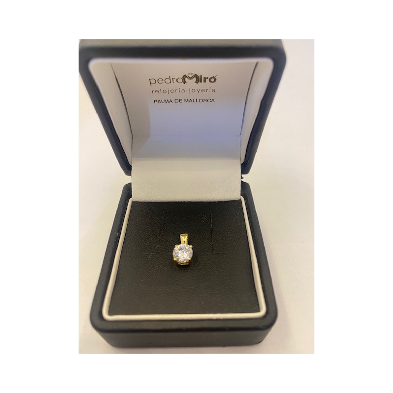 Colgante de oro amarillo de 18 kts, con circonita.